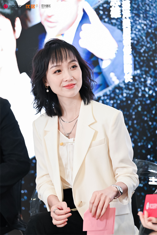 黄小容