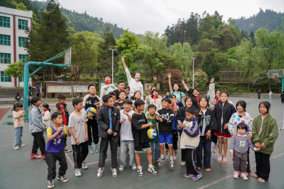 惠达卫浴携手惠基金，共筑大山儿童健康梦866