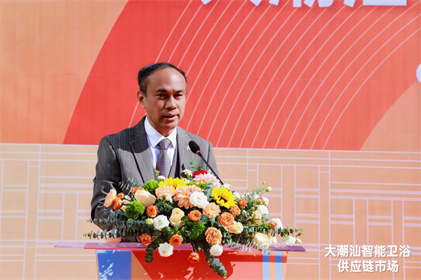 邱璋浩 潮州市大潮汕家居装饰广场有限公司董事长 邱璋浩 潮州市大潮汕家居装饰广场有限公司董事长