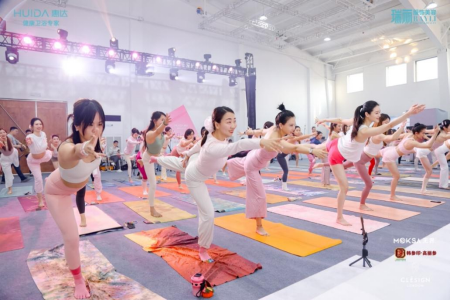 定 新闻稿  惠达“小玫瑰Ultra”首发 重新定义女性健康生活4738