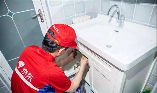 【卫浴简讯】8月BHI微涨，建材市场运行维稳、长株潭装配式住宅推全装修、京东携12卫浴品牌发布安装服务标准、浪鲸、阿洛尼浴室柜
