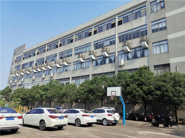 深度探厂：解密金牌淋浴房背后的硬核实力