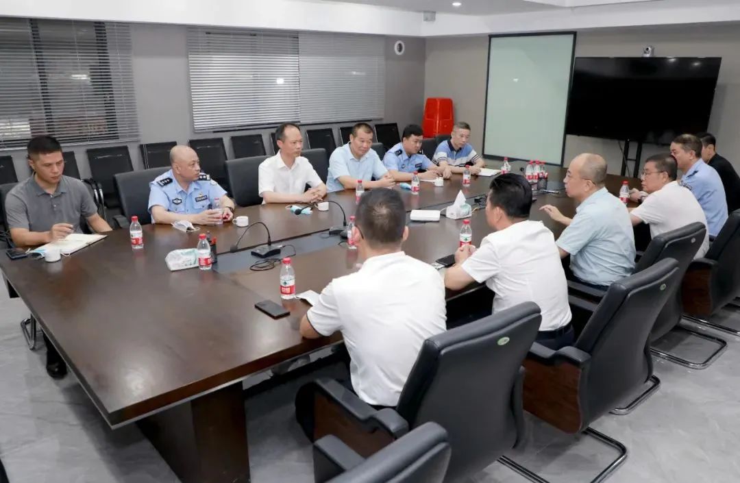 潮州市副市长周岳林考察安彼卫浴，苏瑶广董事长苏瑶炳总经理陪同