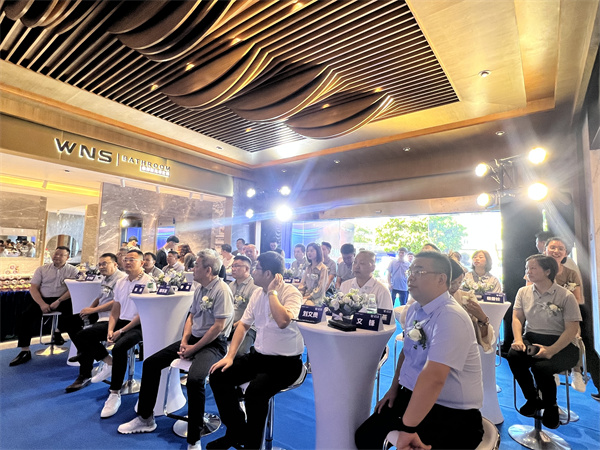 维娜斯十二周年庆典佛山召开，高恒出任总经理一职
